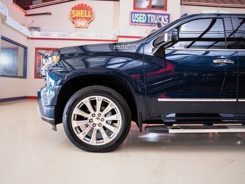 Used 2019 Chevrolet Silverado 1500 High Country image 7