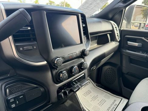 Used 2024 RAM 2500 Big Horn image 30