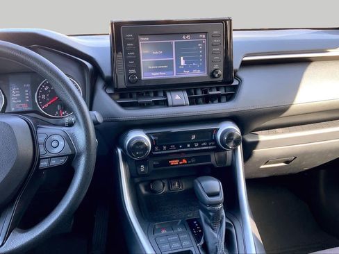 Used 2019 Toyota RAV4 XLE w/ Carpet Mat Package AWD/4WD image 6