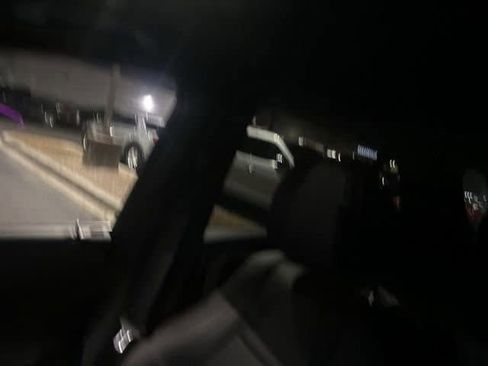 Used 2024 Mercedes-Benz GLE 450e 4MATIC image 23