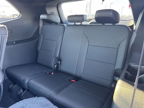 Used 2025 Buick Enclave Preferred image 10