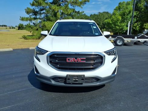 Used 2020 GMC Terrain SLE w/ Driver Convenience Package AWD/4WD image 8