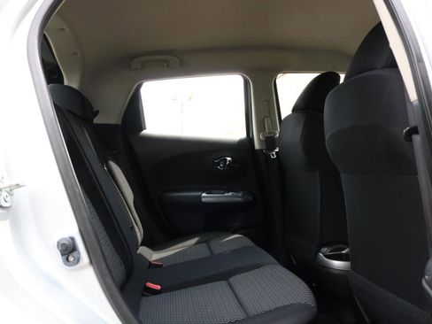 Used 2015 Nissan Juke S AWD/4WD image 39