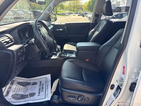 Used 2023 Toyota 4Runner TRD Off-Road Premium w/ Off Road Premium Plus Package image 9