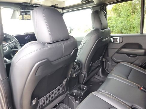 New 2026 Jeep Gladiator Sport image 11