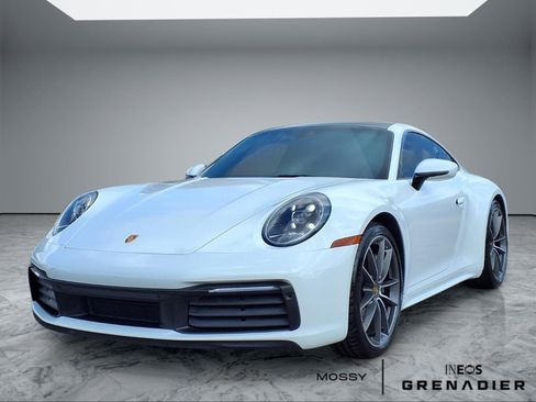 Used 2020 Porsche 911 Carrera image 4