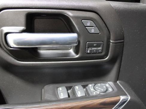 Used 2020 GMC Sierra 3500 SLT w/ SLT Convenience Package image 19