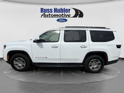 Used 2022 Jeep Wagoneer Series I w/ Convenience Group I AWD/4WD image 4