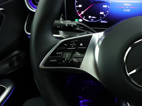 Certified 2025 Mercedes-Benz GLC 300 4MATIC image 10