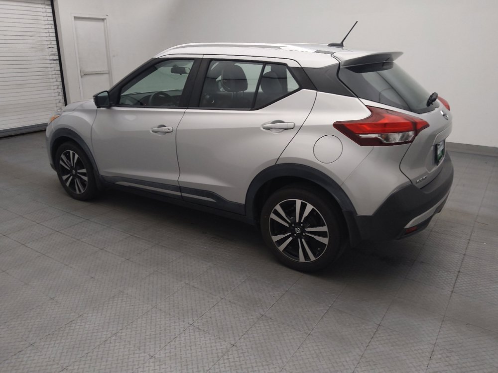 Used 2019 Nissan Kicks SR w/ SR Premium Package FWD image 3