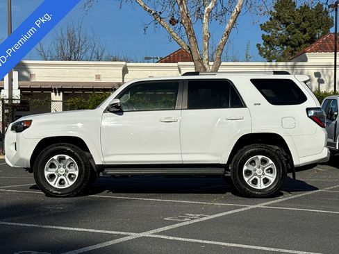 Used 2024 Toyota 4Runner SR5 Premium AWD/4WD image 7