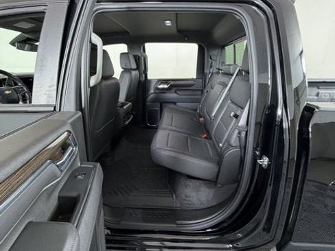Used 2024 Chevrolet Silverado 2500 LT w/ Texas Edition AWD/4WD image 7