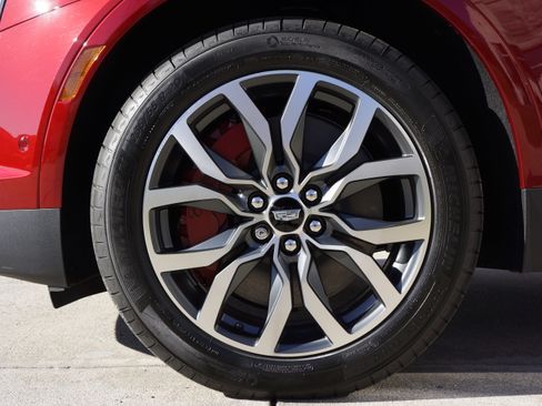 New 2025 Cadillac XT5 Sportv w/ Technology Package image 17