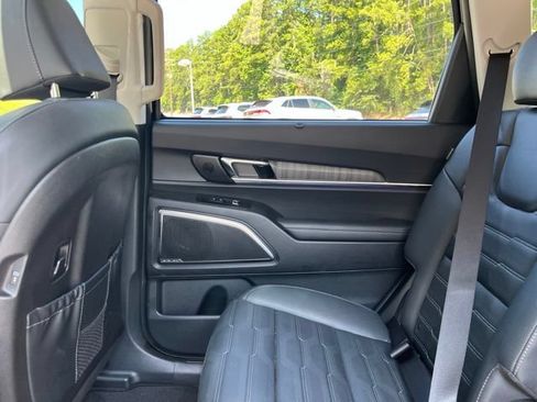 Used 2024 Kia Telluride SX Prestige AWD/4WD image 15