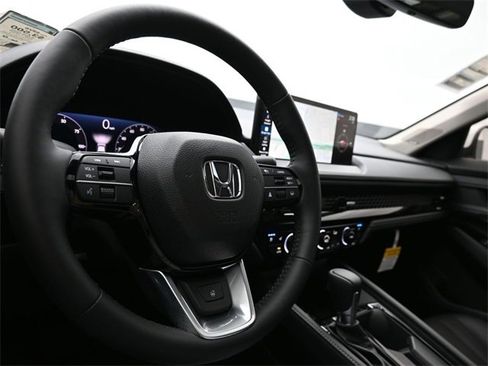 Certified 2025 Honda Accord Touring image 10