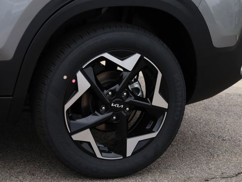 New 2026 Kia Seltos S FWD image 20