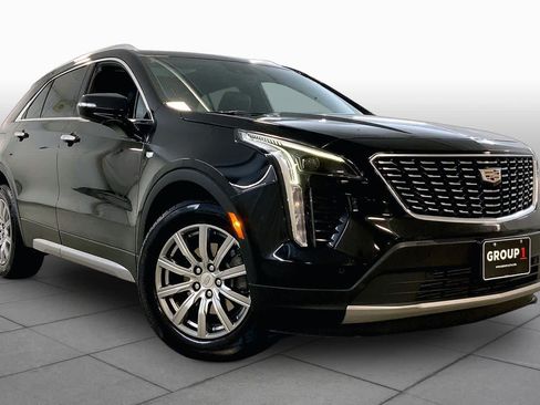 Used 2023 Cadillac XT4 Premium Luxury AWD/4WD image 2