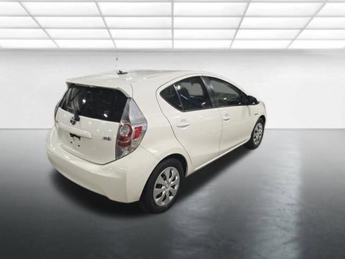 Used 2012 Toyota Prius C Three image 4
