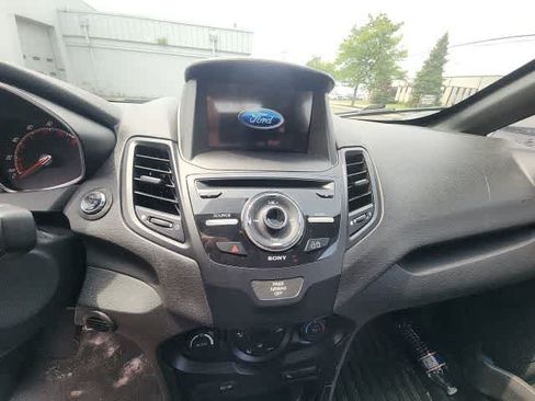 Used 2024 Chevrolet TrailBlazer RS w/ Convenience Package AWD/4WD image 59