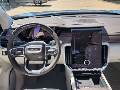 New 2026 GMC Acadia Denali w/ Super Cruise Package FWD image 28