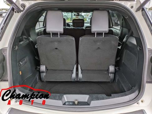 Used 2019 Ford Explorer Limited w/ Ford Safe & Smart Package image 16