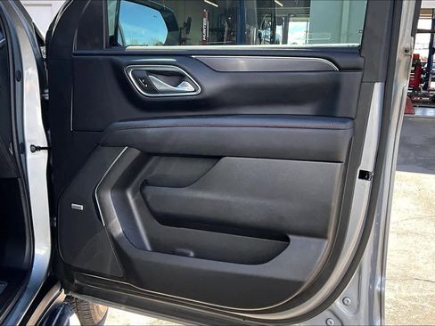 Certified 2024 Chevrolet Tahoe RST w/ Luxury Package image 23