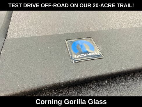 New 2026 Jeep Gladiator Sahara image 25