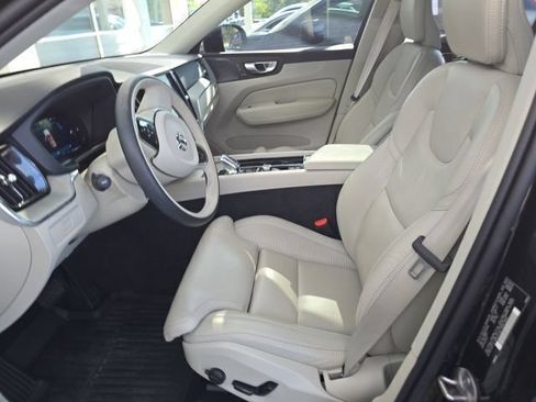 Certified 2024 Volvo XC60 B5 Ultimate w/ Protection Package Premier AWD/4WD image 7