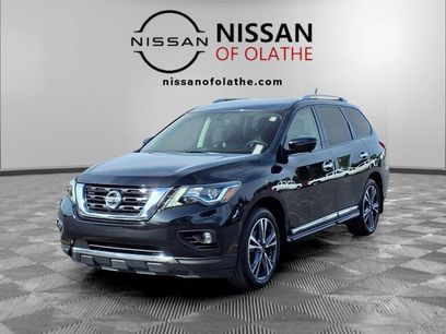 Used 2017 Nissan Pathfinder Platinum