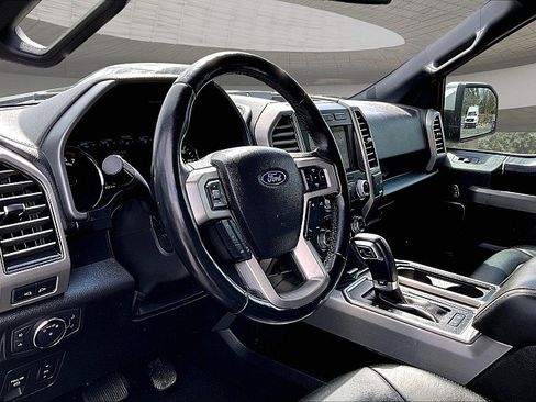 Used 2018 Ford F150 Platinum w/ Equipment Group 701A Luxury image 13