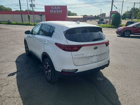 Used 2021 Kia Sportage LX AWD/4WD image 4
