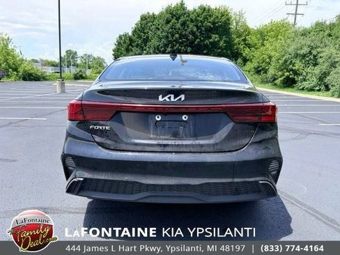 Used 2022 Kia Forte LXS FWD image 4
