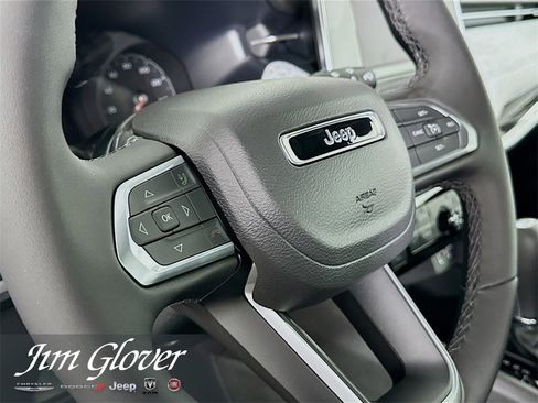 New 2026 Jeep Compass Latitude image 23