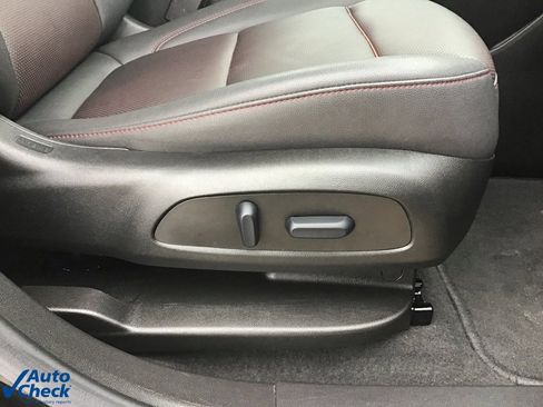 Used 2025 Chevrolet Blazer RS image 24