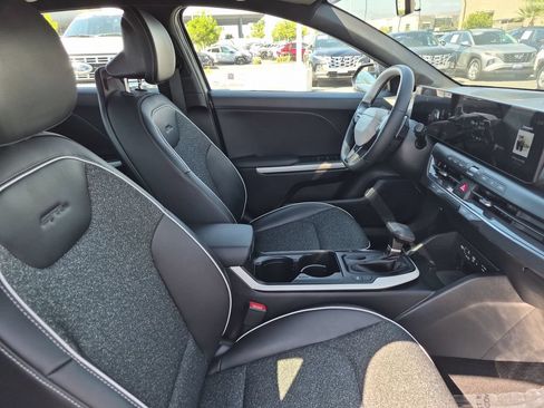 Used 2025 Kia K4 GT-Line w/ GT-Line Sunroof Package FWD image 32