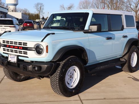 New 2025 Ford Bronco Heritage Edition image 1