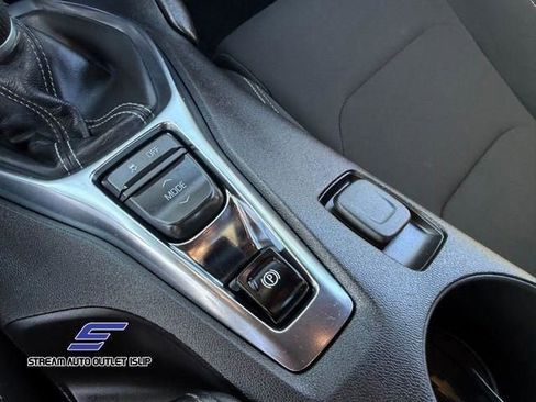 Used 2021 Chevrolet Camaro LT image 32