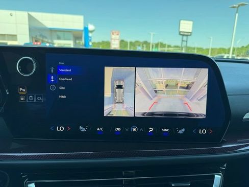 Certified 2024 Chevrolet Traverse Z71 AWD/4WD image 4