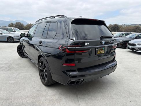Used 2025 BMW X7 M60i AWD/4WD image 2