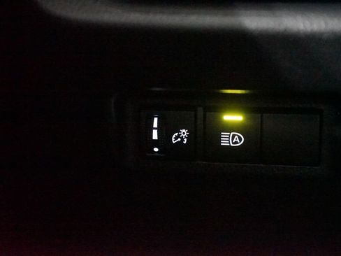 Certified 2025 Toyota RAV4 LE image 23