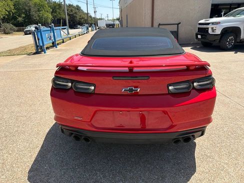 Used 2020 Chevrolet Camaro SS RWD image 4