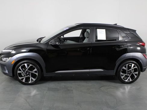 Certified 2022 Hyundai Kona Limited FWD image 12
