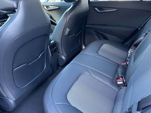 New 2026 Kia Niro Wind image 12