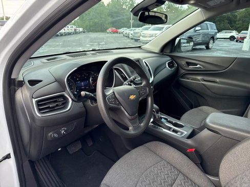 Used 2023 Chevrolet Equinox LT image 18