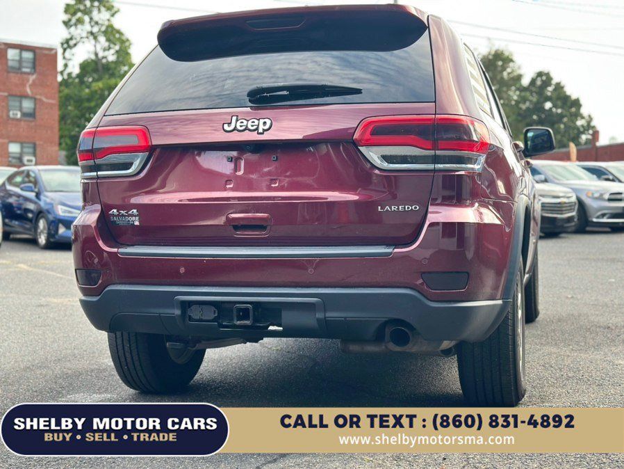 Used 2018 Jeep Grand Cherokee Laredo AWD/4WD image 5