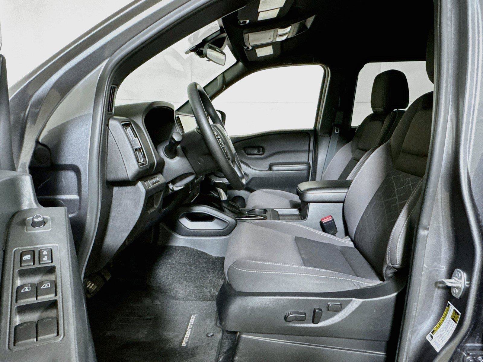 Used 2026 Nissan Frontier SV RWD image 17