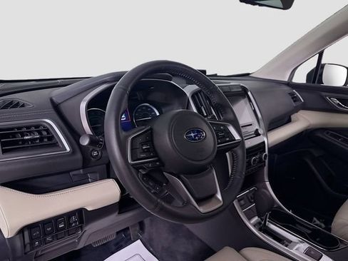 Used 2022 Subaru Ascent Limited w/ Technology Package image 9