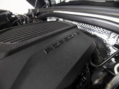 Certified 2026 Porsche Macan AWD/4WD image 49