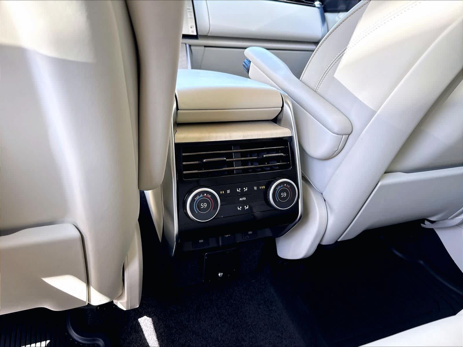 Used 2024 Land Rover Range Rover SE AWD/4WD image 34