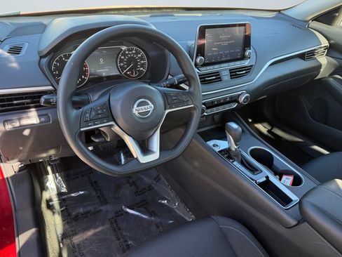 Used 2022 Nissan Altima 2.5 SV image 13